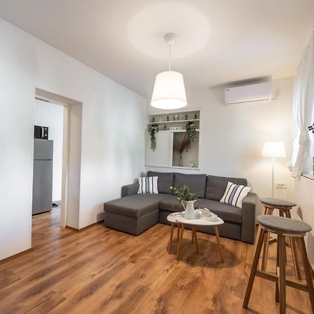 Apartment Near Old Town, Free Parking & Huge Garden Dubrovnik Eksteriør billede