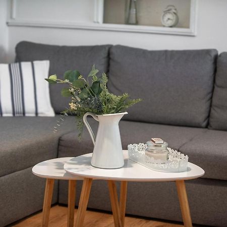 Apartment Near Old Town, Free Parking & Huge Garden Dubrovnik Eksteriør billede