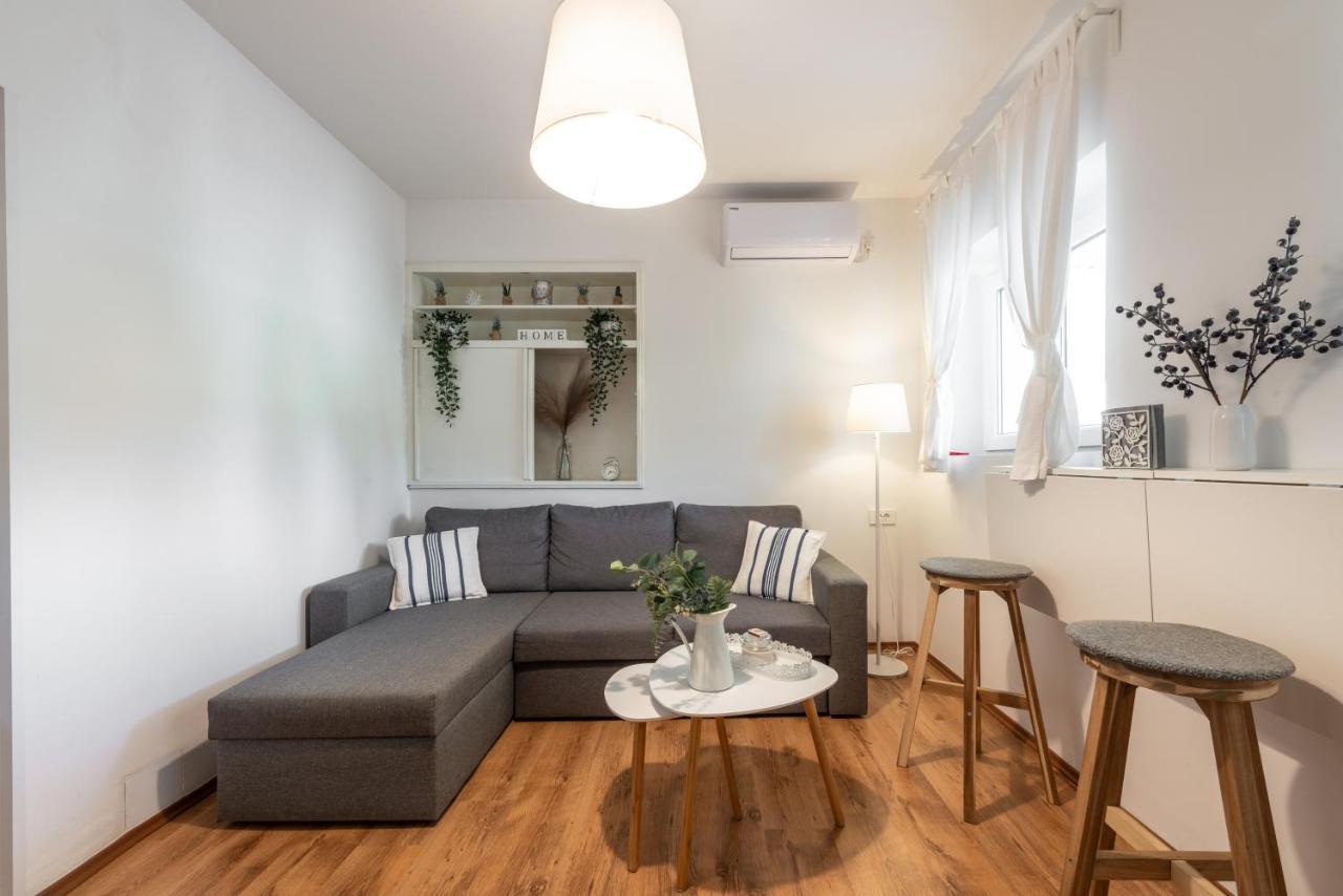 Apartment Near Old Town, Free Parking & Huge Garden Dubrovnik Eksteriør billede