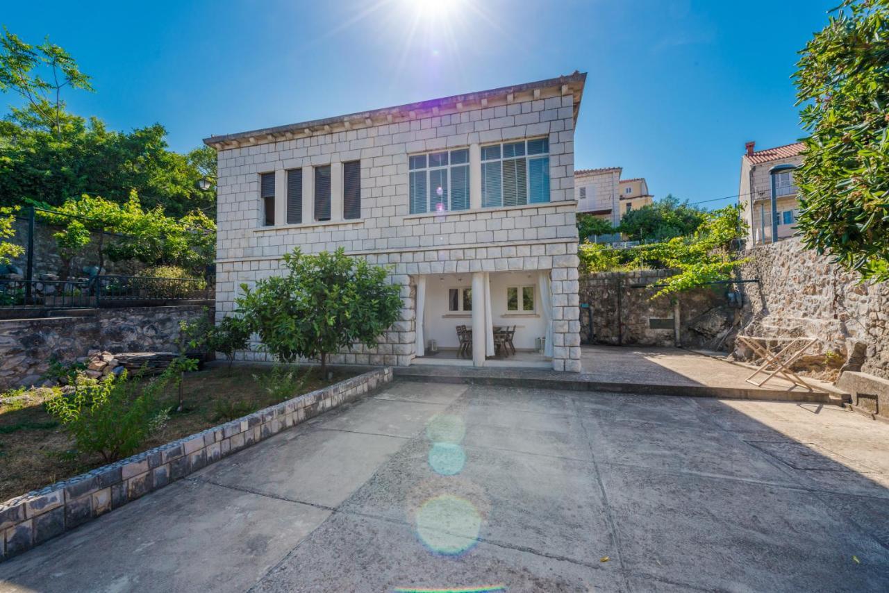 Apartment Near Old Town, Free Parking & Huge Garden Dubrovnik Eksteriør billede