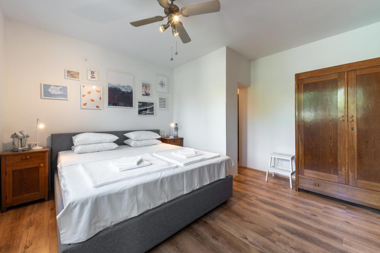 Apartment Near Old Town, Free Parking & Huge Garden Dubrovnik Eksteriør billede